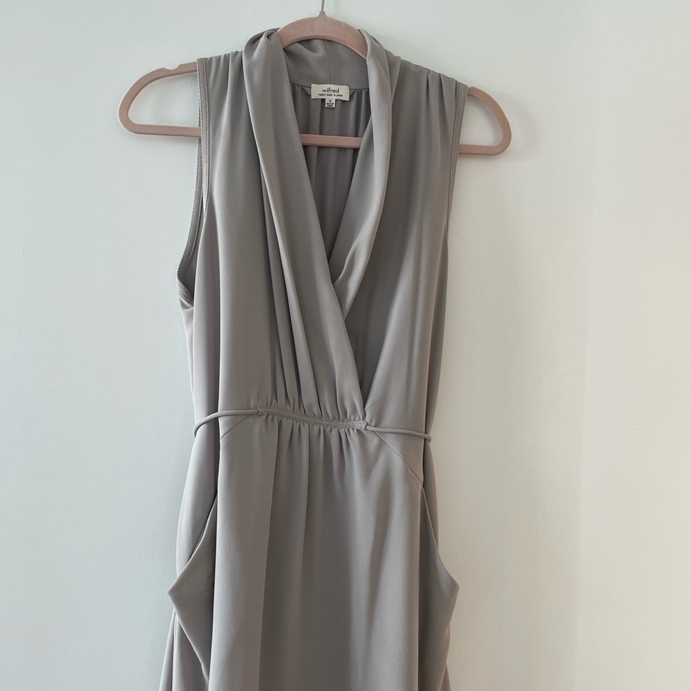 Wilfred/Aritzia Sabine Grey Dress with Pockets and Waist Tie